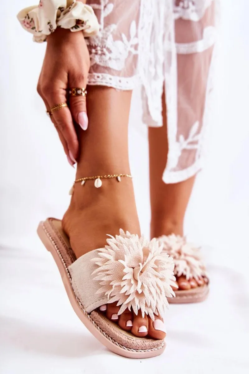 Boto Zamszowe Damskie Klapki Z Ozdobą Beżowe Giorgia