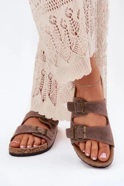 Online Boto Zamszowe Klapki Na Korkowej Podeszwie Z Klamrami Ciemnobeżowe Tavira