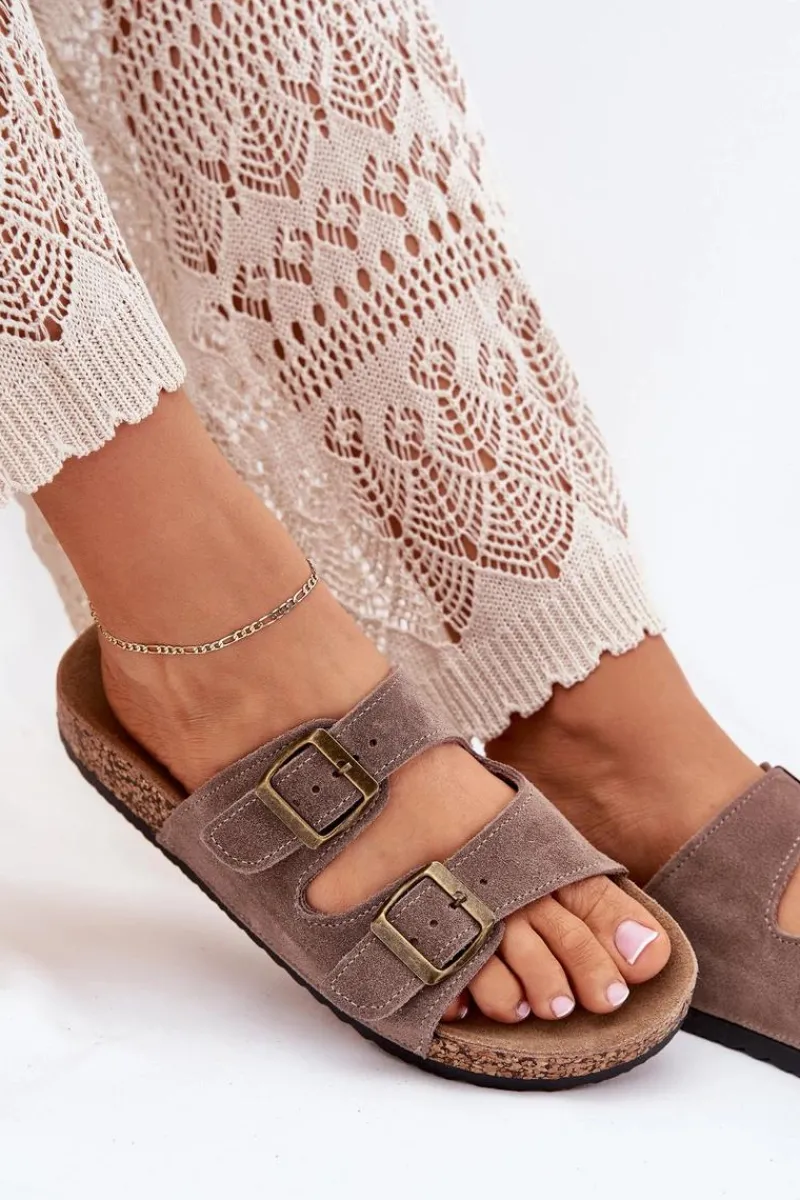 Online Boto Zamszowe Klapki Na Korkowej Podeszwie Z Klamrami Ciemnobeżowe Tavira