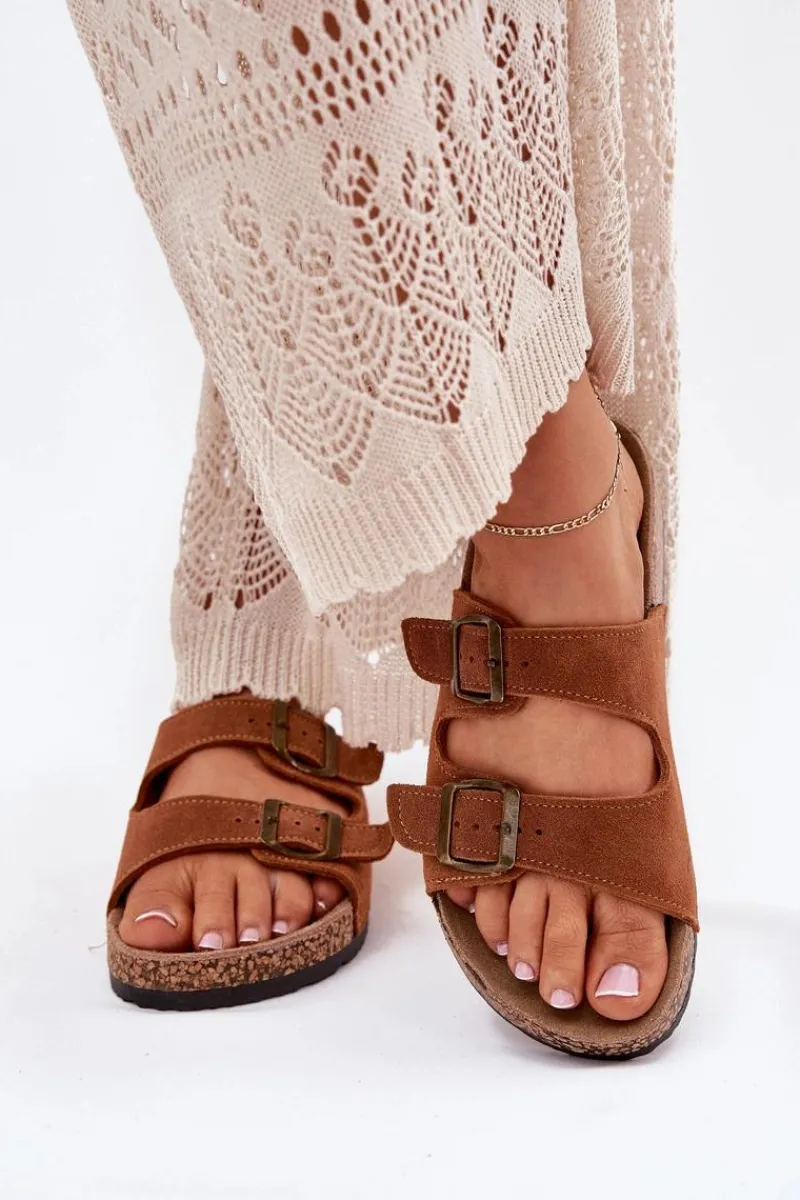 New Zamszowe Klapki Na Korkowej Podeszwie Z Klamrami Camel Tavira Damskie Klapki Korkowe|Klapki Na Platformie