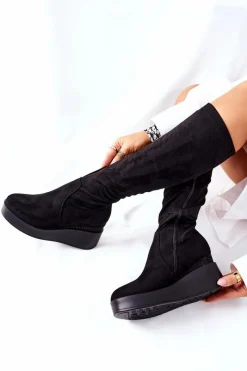 Kozaki Na Koturnie|Kozaki Zamszowe></noscript>Damskie buty S.Barski Zamszowe Kozaki Na Koturnie S. Barski Czarne Celina