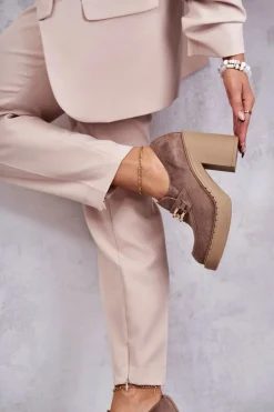 Półbuty Lakierowane|Półbuty Skórzane></noscript>Boto Zamszowe Półbuty Na Masywnym Słupku Beżowe Lemar Jaime