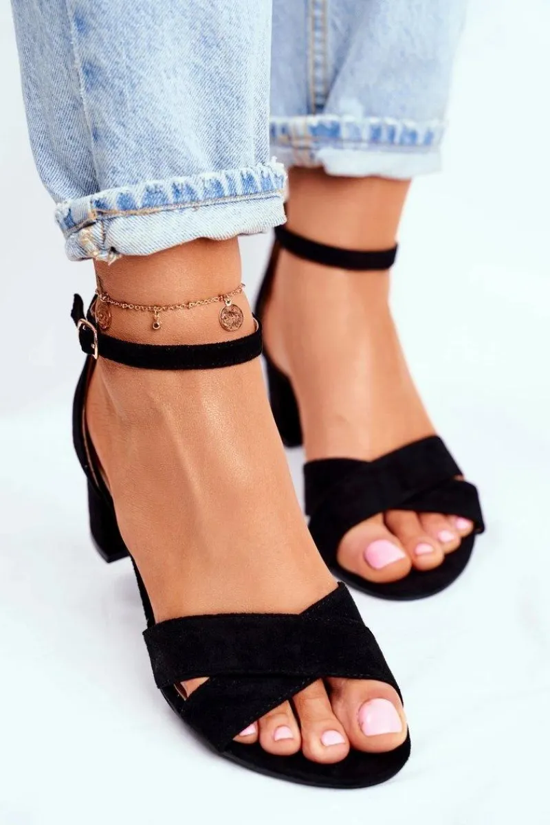 Boto Zamszowe Sandałki na Słupku Czarne Nela