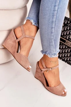 Discount Zamszowe Sandały Na Koturnie 2253 Pudrowy Róż Damskie Sandały Na Koturnie