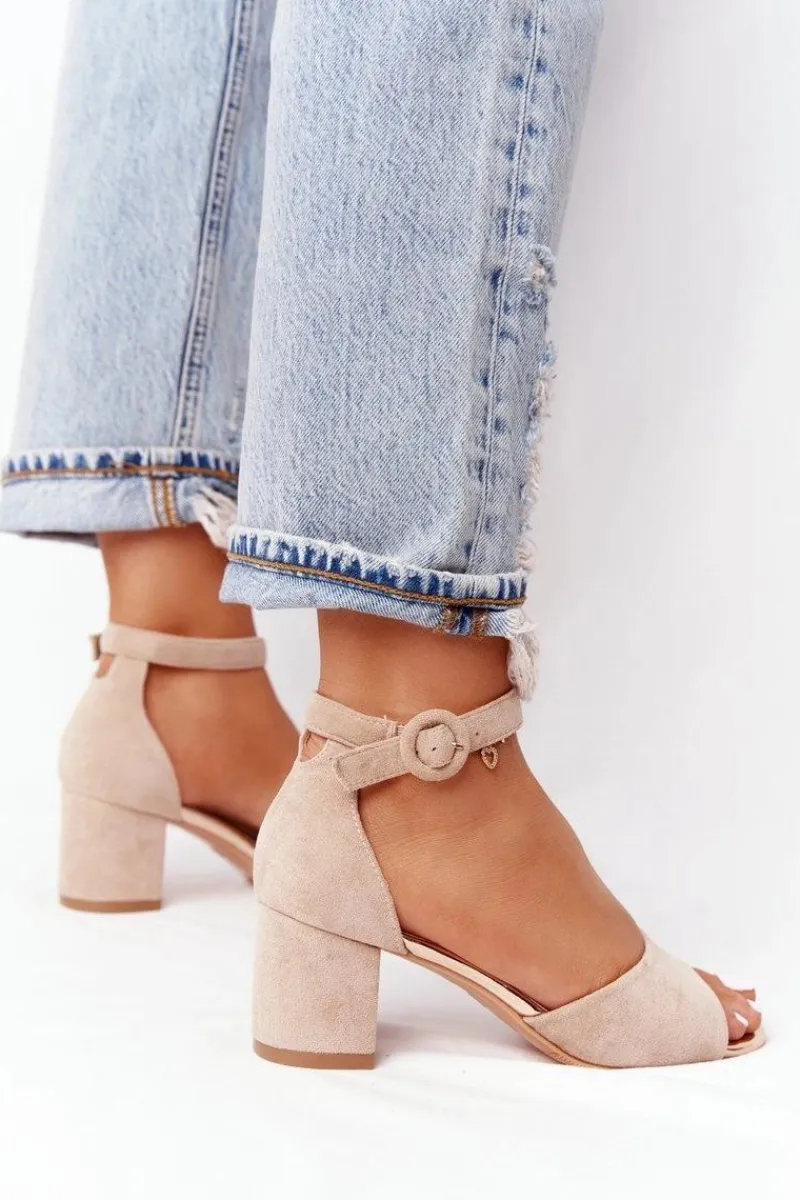 Hot Zamszowe Sandały Na Obcasie Vinceza 23-20100 Beżowe Damskie Sandały Na Obcasie