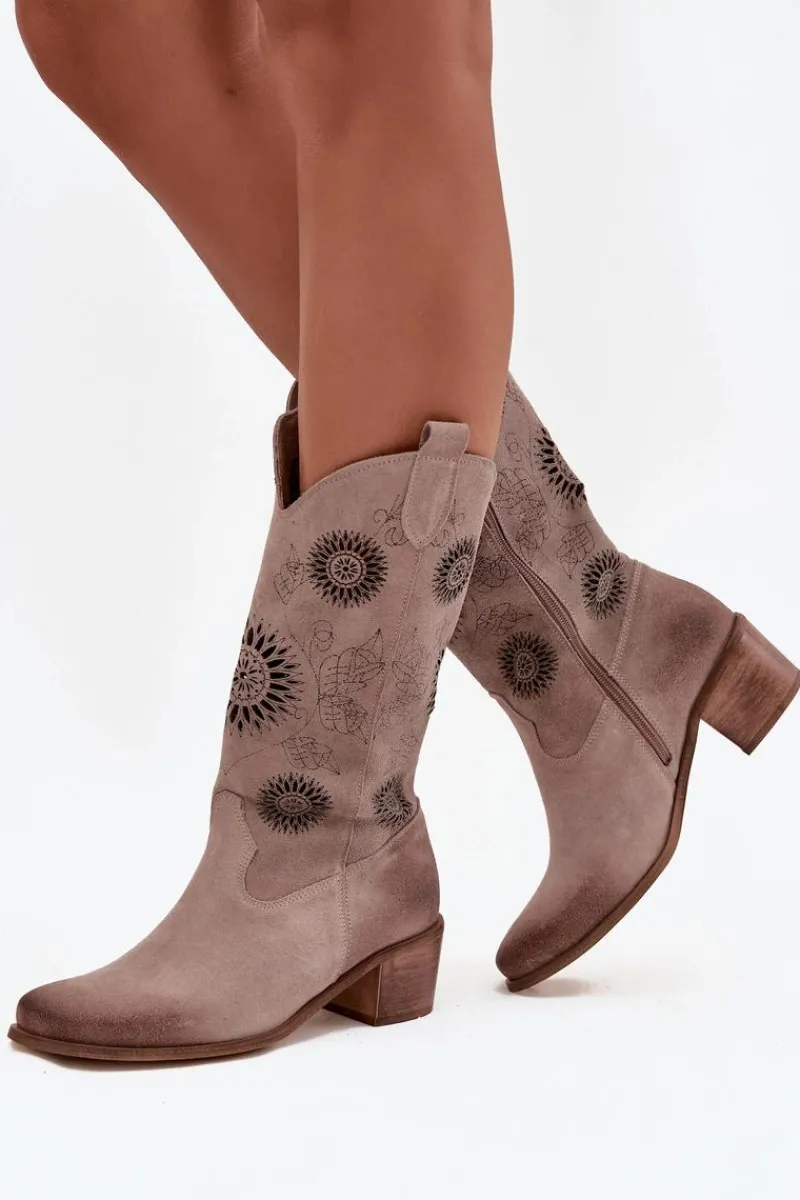 Sale Zamszowe Skórzane Kozaki Damskie Z Ażurowym Wzorem 3852 Cappuccino Damskie Kozaki Ażurowe|Kozaki Przed Kolano