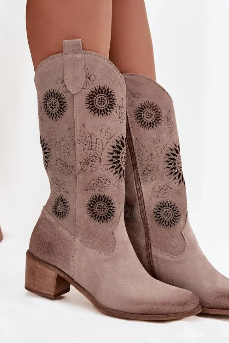 Sale Zamszowe Skórzane Kozaki Damskie Z Ażurowym Wzorem 3852 Cappuccino Damskie Kozaki Ażurowe|Kozaki Przed Kolano