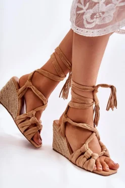 Clearance Boto Zamszowe Wiązane Sandały Na Koturnie Beżowe Flavia Beżowy