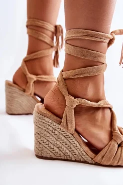 Clearance Boto Zamszowe Wiązane Sandały Na Koturnie Beżowe Flavia Beżowy