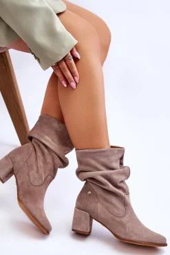 Discount Maciejka Zamszowe Wsuwane Botki 06005-10 Ciemnobeżowe