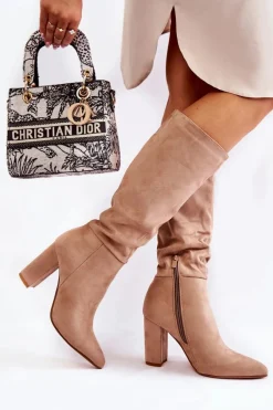 New Boto Zamszowe Wsuwane Kozaki Na Obcasie Beżowe Miriam