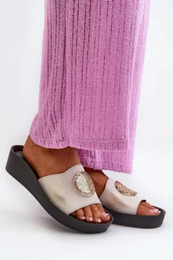 Clearance Zazoo 2920 Skórzane Klapki Damskie Na Koturnie Ze Złotym Detalem Złoty Przecierany