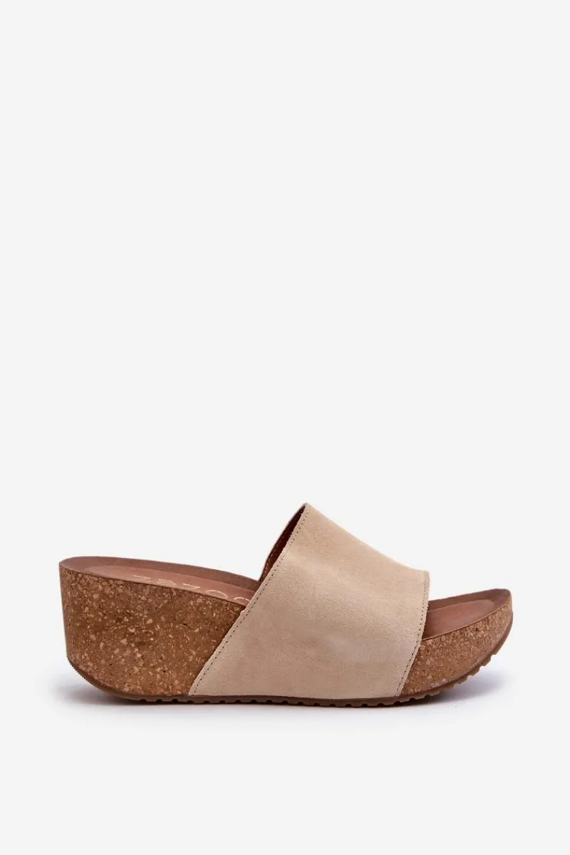 40311 Zamszowe Klapki Damskie Na Korkowym Koturnie Beżowe Damskie Klapki Na Koturnie|Klapki Korkowe